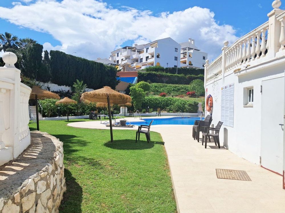 Apartment | Resale in Benalmadena Costa in Benalmadena Costa, Costa del Sol - Main property photo
