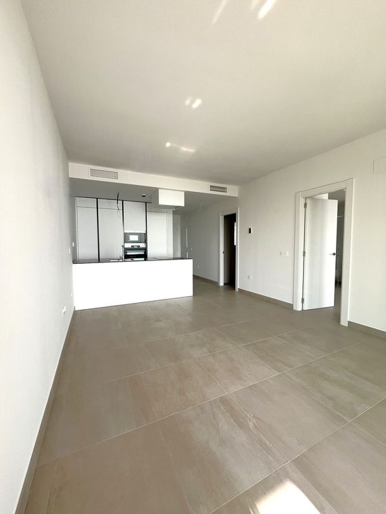Apartment | Resale in Fuengirola in Fuengirola, Costa del Sol - Photo 4