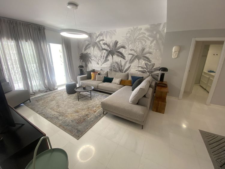 Apartment | Resale in Puerto Banús - Development photo 1