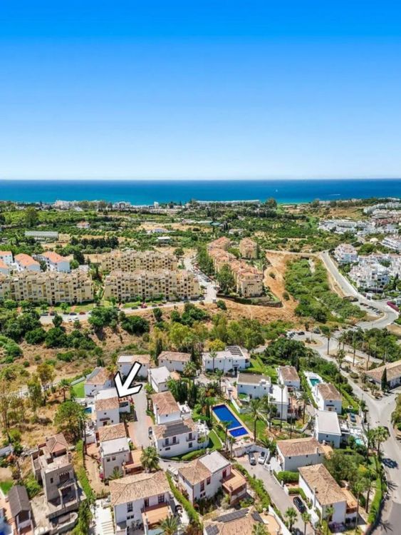 House | Resale in Selwo in Selwo, Costa del Sol - Photo 5