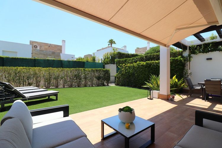 House | Resale in Algorfa in Algorfa, Costa Blanca - Photo 2