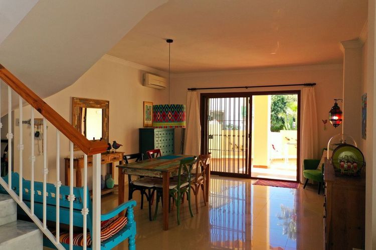 House | Resale in Nerja in Nerja, Costa del Sol - Photo 3