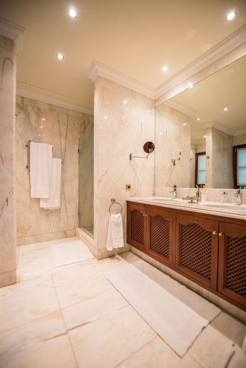 House | Resale in La Zagaleta in La Zagaleta, Costa del Sol - Photo 4