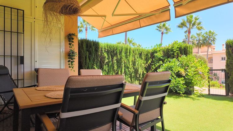 Apartment | Resale in Fuengirola in Fuengirola Others, Costa del Sol - Photo 2