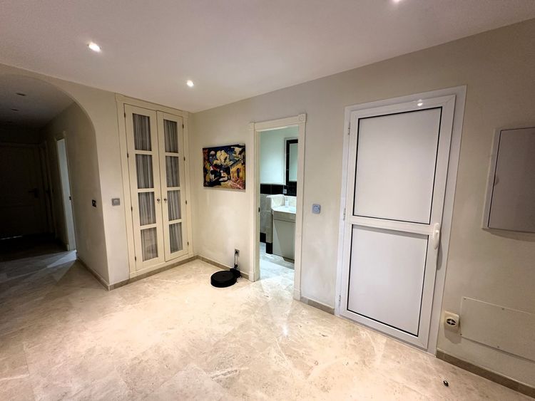 Apartment | Resale in San Roque in San Roque, Costa del Sol - Photo 3