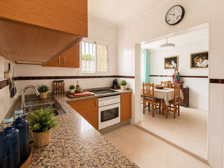 House | Resale in Manilva in Manilva Others, Costa del Sol - Photo 5