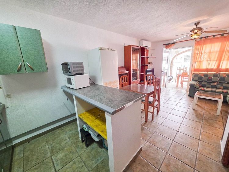 House | Resale in La Duquesa in La Duquesa, Costa del Sol - Photo 4