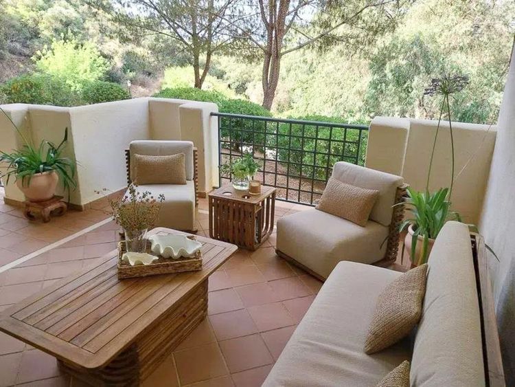 Apartment | Resale in Elviria in Elviria, Costa del Sol - Photo 4
