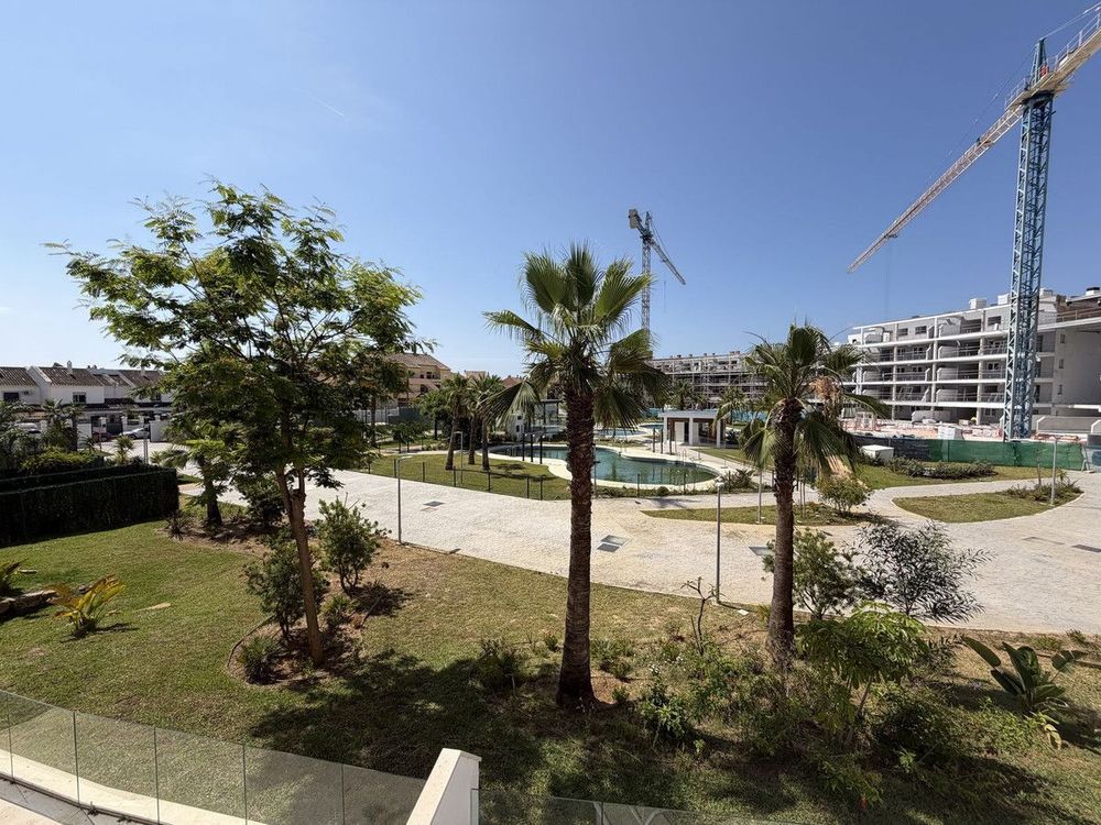 Apartment | Resale in La Duquesa in La Duquesa, Costa del Sol - Main property photo
