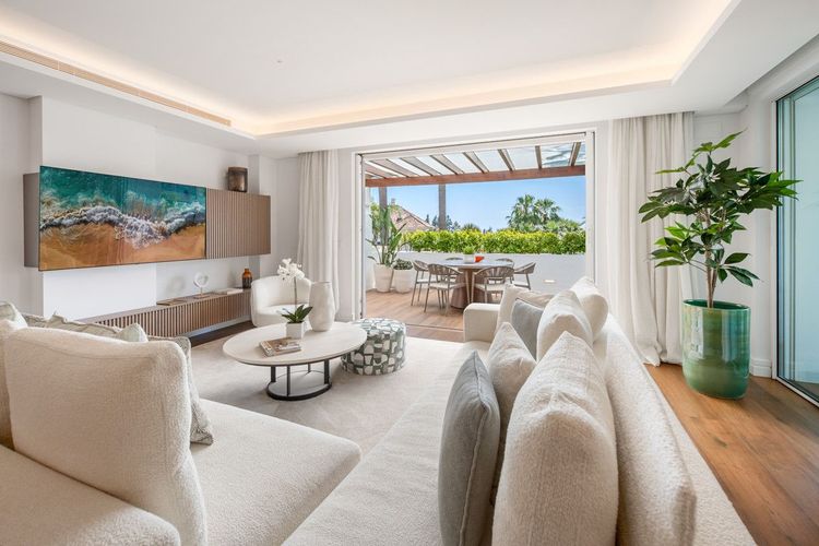 Apartment | Resale in The Golden Mile in The Golden Mile, Costa del Sol - Photo 4