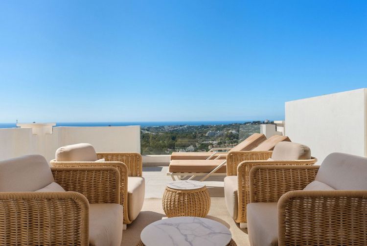 Penthouse | Resale in Marbella - Development photo 1