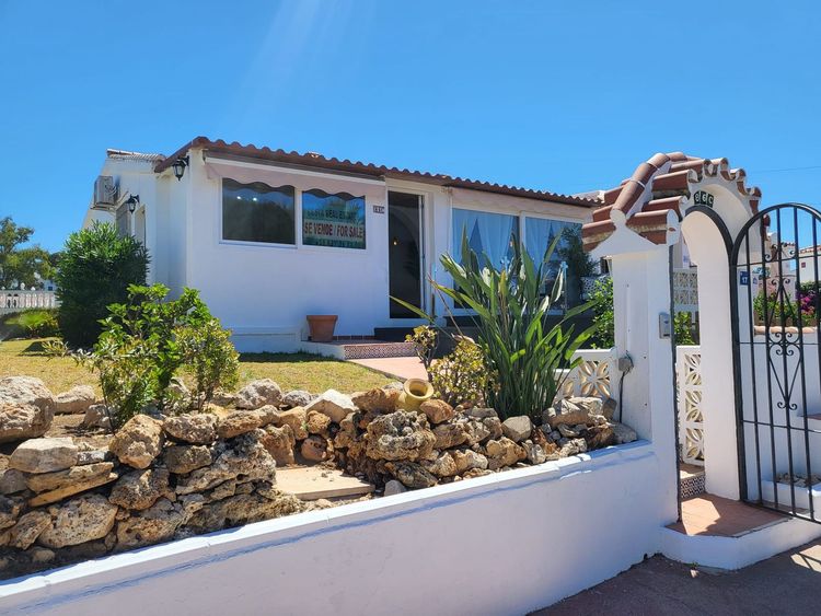 House | Resale in El Faro in El Faro, Costa del Sol - Photo 2