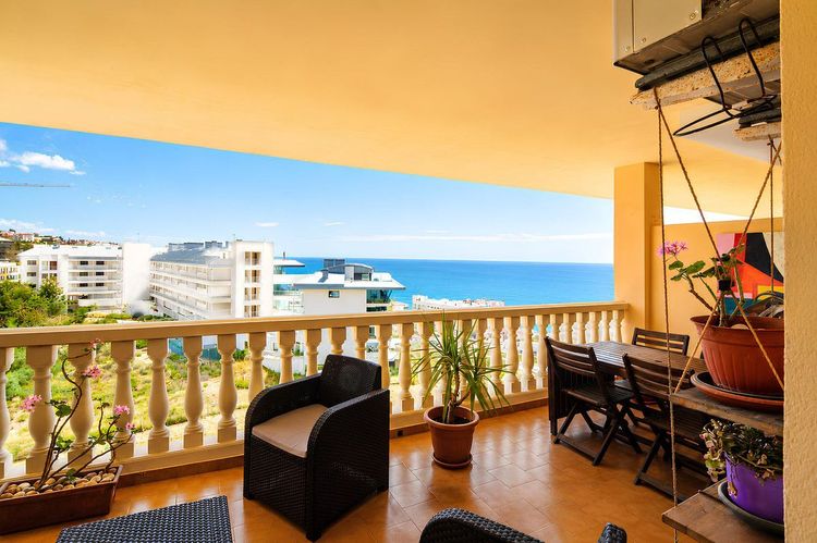 Apartment | Resale in Fuengirola in Fuengirola Others, Costa del Sol - Photo 5