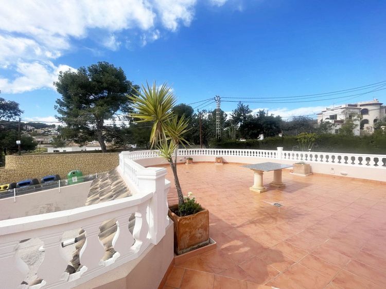 Apartment | Resale in La Fustera in La Fustera, Costa Blanca - Photo 2