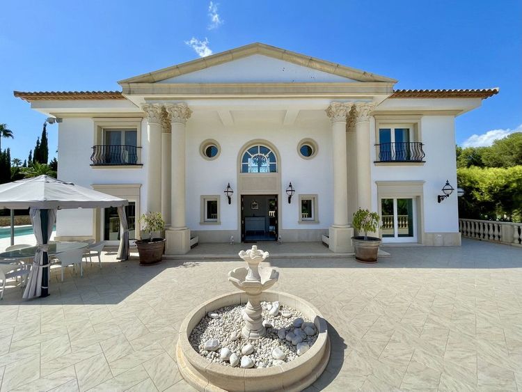 House | Resale in Alicante in Alicante, Costa Blanca - Photo 5