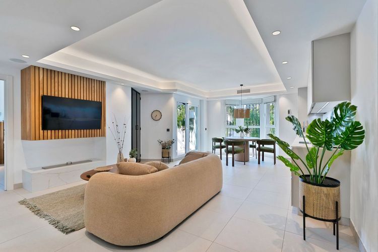 Penthouse | Resale in Nueva Andalucía - Development photo 1