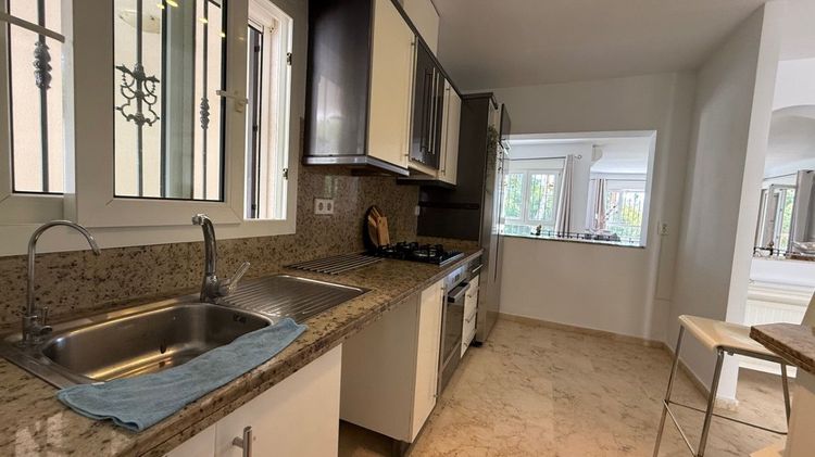 House | Resale in Orihuela in Costa Blanca - Photo 3