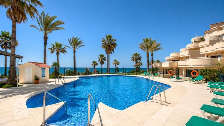 Penthouse | Resale in Estepona in Estepona, New Golden Mile Others, Costa del Sol - Photo 5