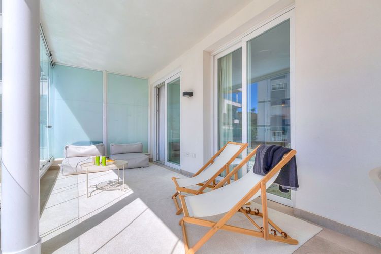 Apartment | Resale in Fuengirola in Fuengirola Others, Costa del Sol - Photo 2