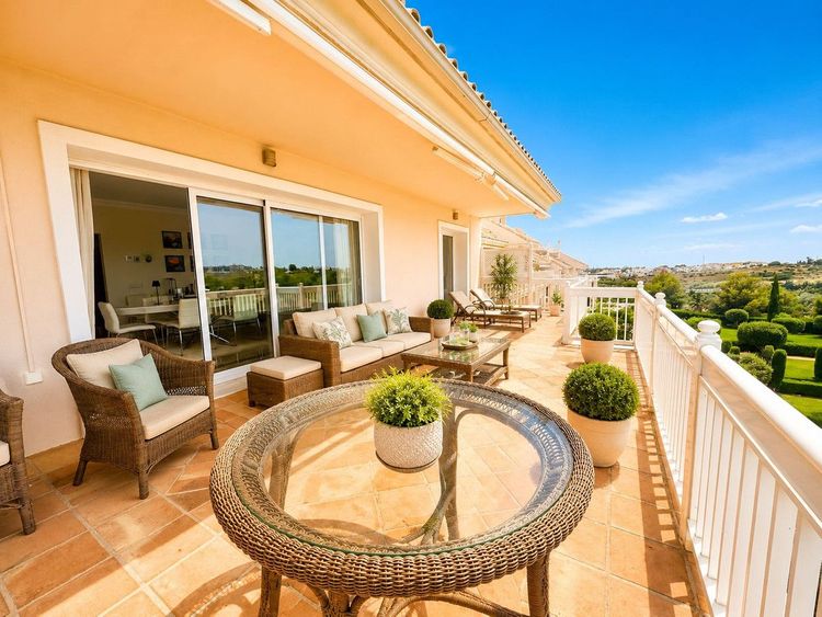 Penthouse | Resale in Los Flamingos in Los Flamingos, Costa del Sol - Photo 5