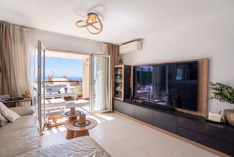 Penthouse | Resale in Calahonda in Calahonda, Costa del Sol - Photo 2