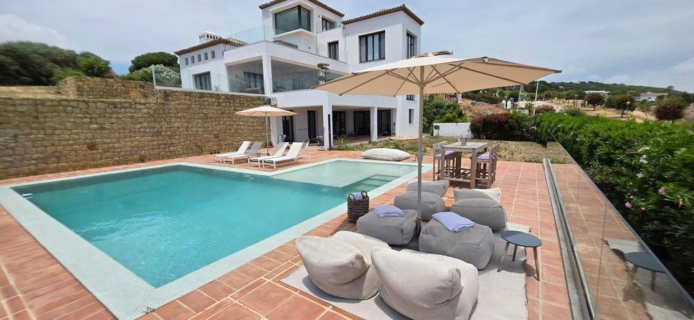 House | Resale in Sotogrande in Sotogrande Others, Costa del Sol - Main property photo