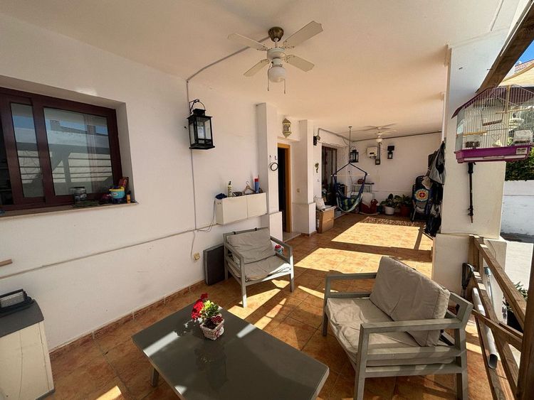 House | Resale in Casares Playa in Casares Playa, Costa del Sol - Photo 5