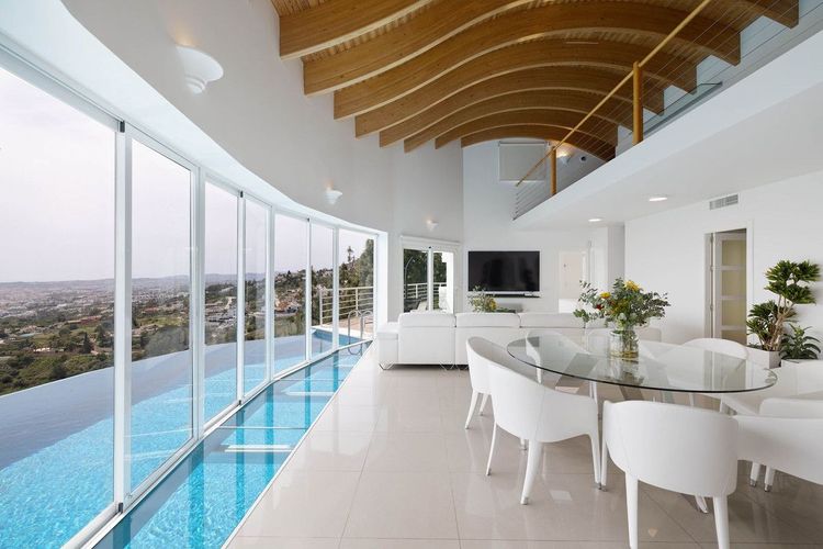 House | Resale in Benalmadena Costa in Benalmadena Costa, Costa del Sol - Photo 4