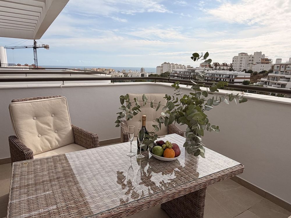 Penthouse | Resale in Estepona in Estepona, Costa del Sol - Main property photo