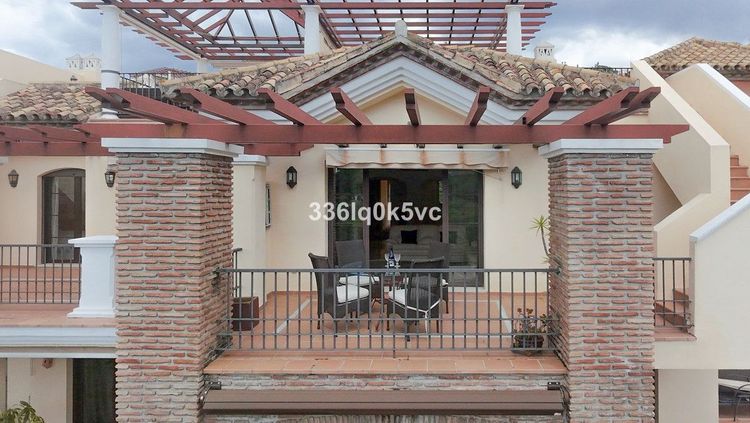 Penthouse | Resale in Benahavís in Benahavís Others, Costa del Sol - Photo 5