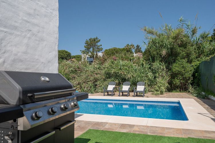House | Resale in Marbella in Marbella Others, Costa del Sol - Photo 4