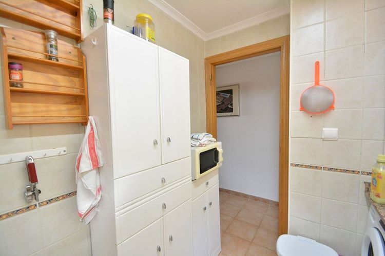 House | Resale in Guardamar del Segura in Guardamar del Segura, Costa Blanca - Photo 5