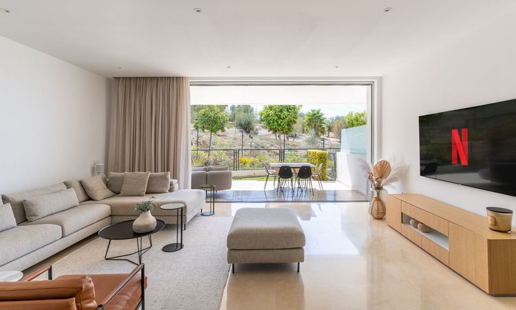 listing card gallery