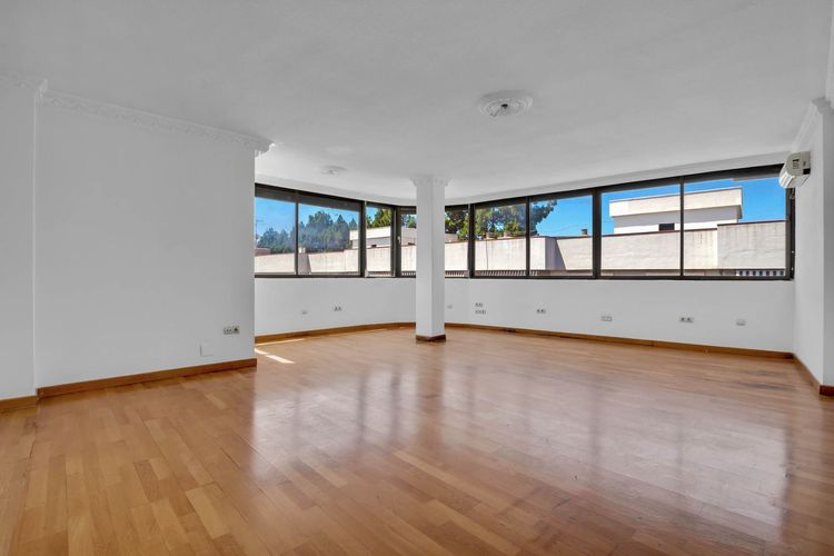Apartment | Resale in Marbella - Development photo 1