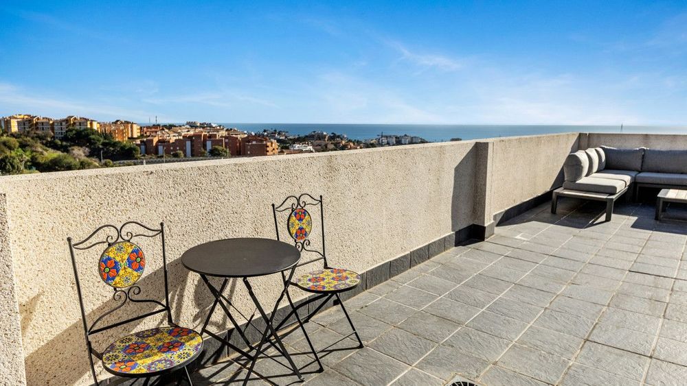 Penthouse | Resale in Mijas Costa in Mijas Costa, Costa del Sol - Main property photo