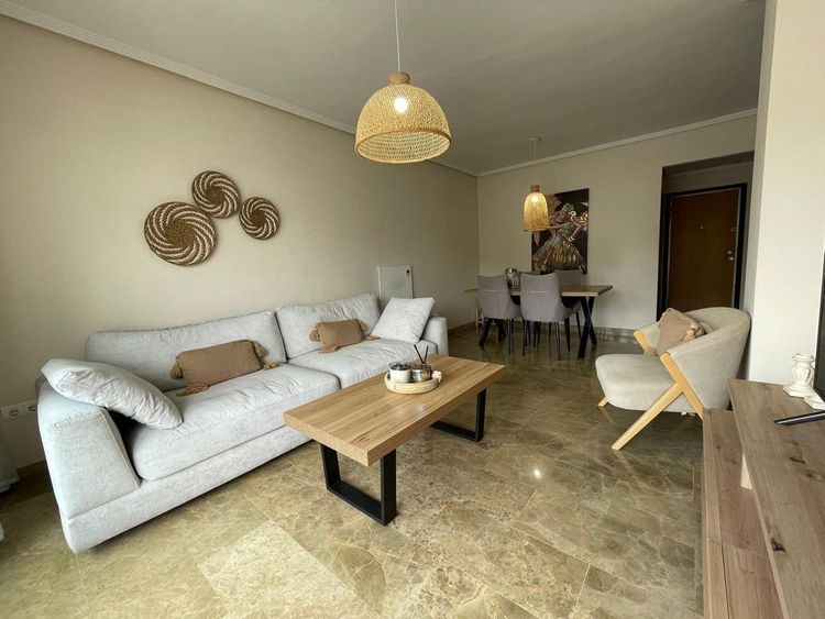 Apartment | Resale in Estepona in Estepona, Costa del Sol - Photo 3