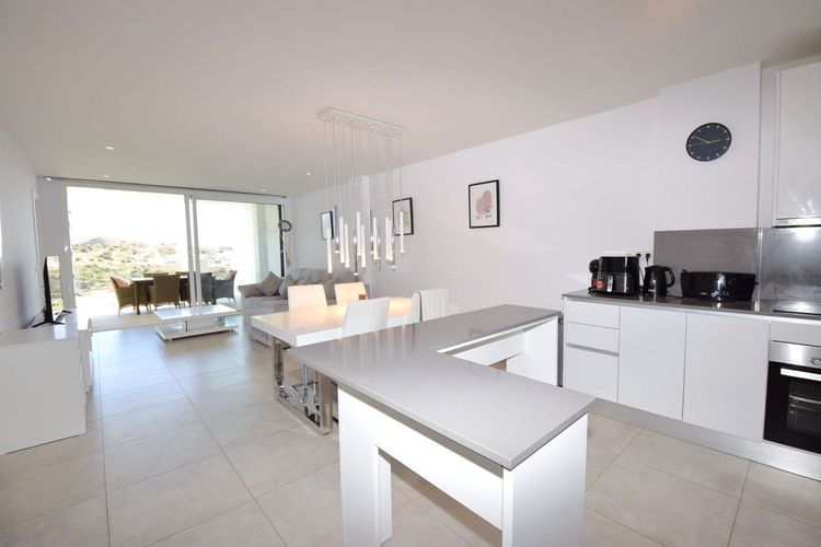 Apartment | Resale in La Cala de Mijas in La Cala de Mijas, Costa del Sol - Photo 4