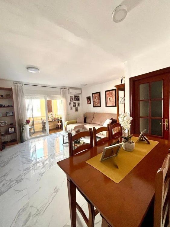 Apartment | Resale in Cancelada in Cancelada, Estepona East, Costa del Sol - Photo 2