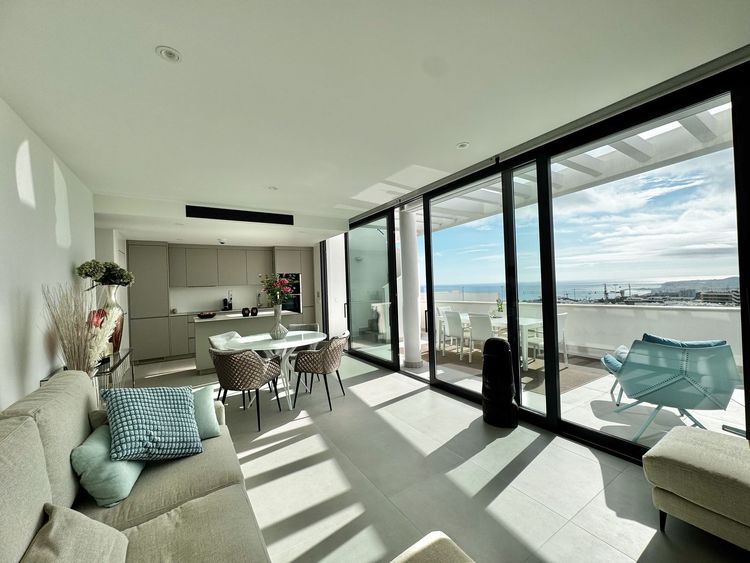 Penthouse | Resale in Fuengirola in Fuengirola Others, Costa del Sol - Photo 2