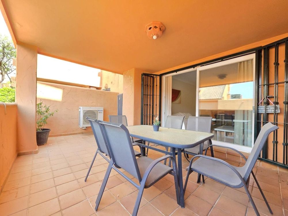 Apartment | Resale in Elviria in Elviria, Costa del Sol - Main property photo