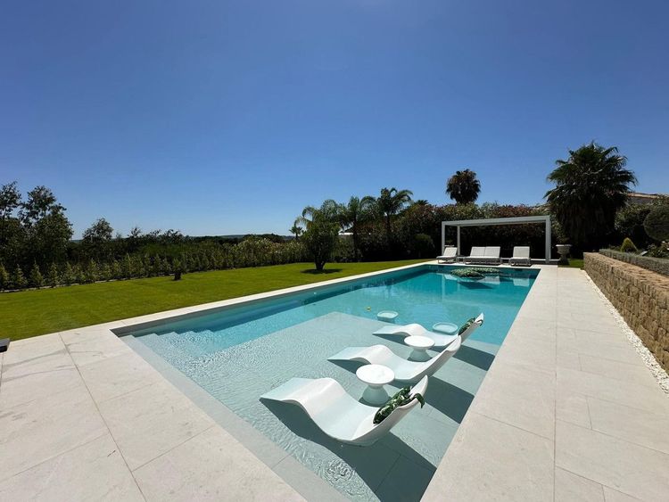 House | Resale in Sotogrande in Sotogrande Others, Costa del Sol - Photo 3