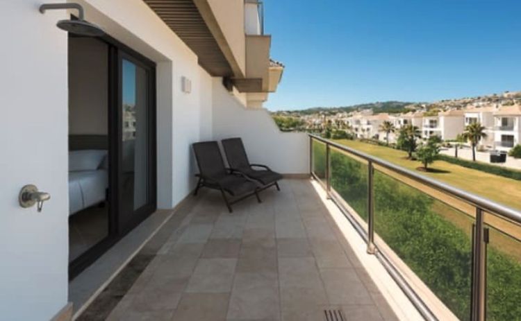 Penthouse | Resale in La Duquesa in La Duquesa, Costa del Sol - Photo 3