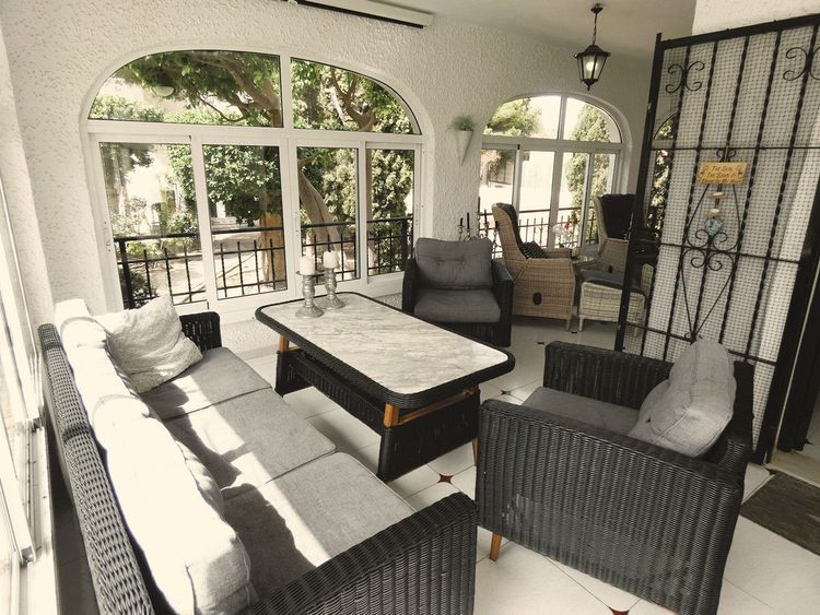 House | Resale in Cabo Roig in Cabo Roig, Costa Blanca - Photo 4