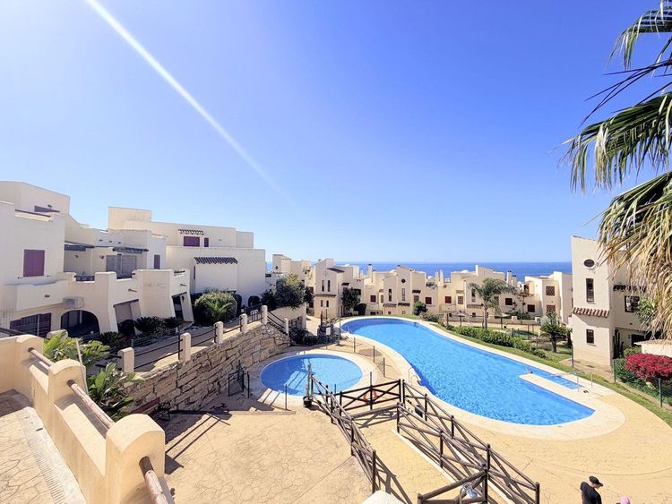 Apartment | Resale in Casares Playa in Casares Playa, Costa del Sol - Photo 4