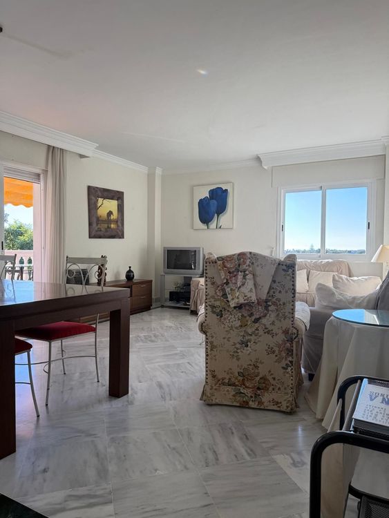 Apartment | Resale in Marbella in Marbella Others, Costa del Sol - Photo 4