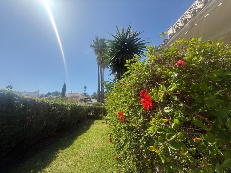 House | Resale in Cerros del Aguila in Cerros del Aguila, Costa del Sol - Photo 5