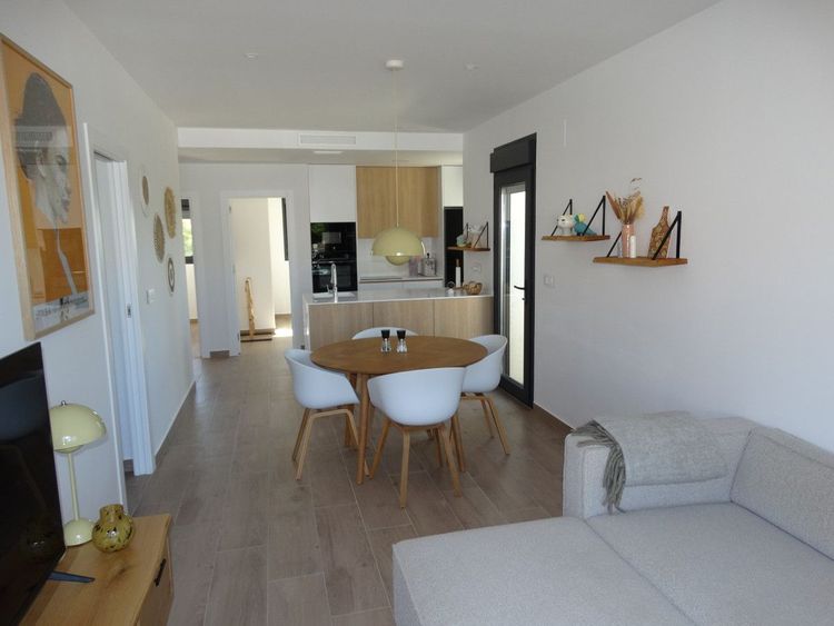 Apartment | Resale in Pilar de la Horadada in Pilar de la Horadada, Costa Blanca - Photo 5