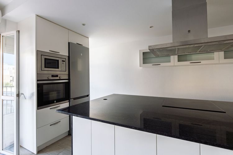 Apartment | Resale in Fuengirola in Fuengirola Others, Costa del Sol - Photo 3