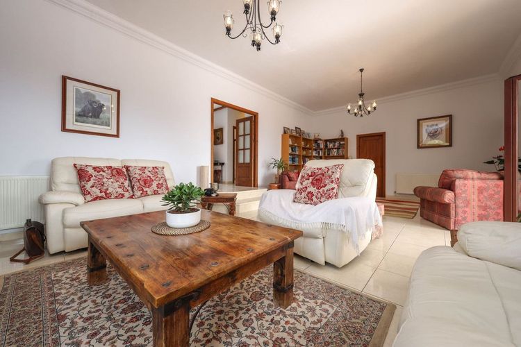 House | Resale in Casarabonela in Casarabonela, Costa del Sol - Photo 5