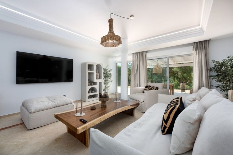 Apartment | Resale in San Roque in San Roque, Costa del Sol - Photo 4